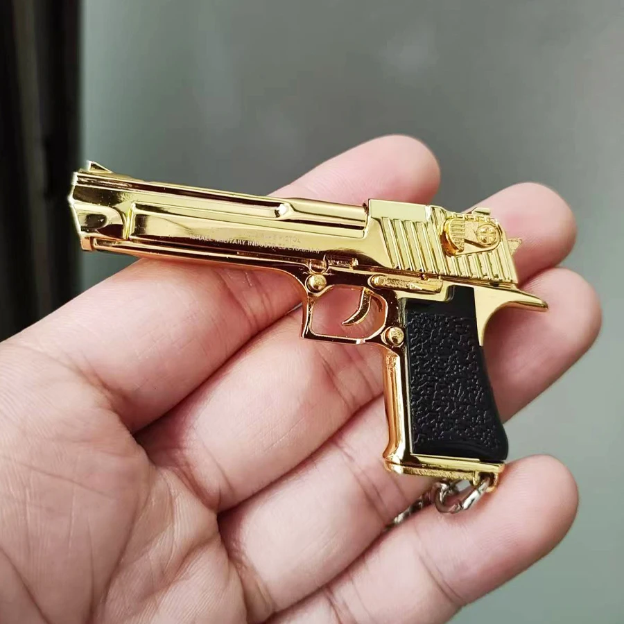 1:4 Alloy Desert Eagle Pistol Keychain Ring Fake Gun Detachable Assemble Toy Gun Shoulder Bag Accessories Christmas Gift