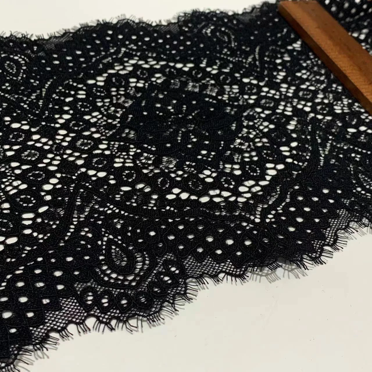 3 メートル幅 22 センチメートル黒の弾性レーストリム装飾 - Elastic Lace Trim のレビューと価格