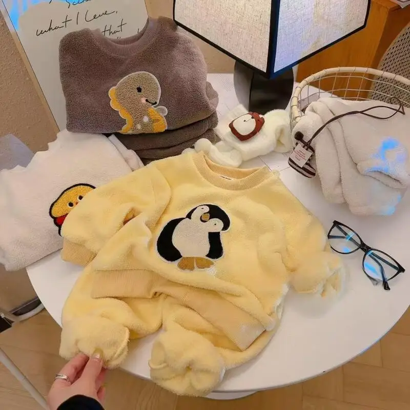 

Осенне-зимний пижамный комплект с героями мультфильмов для мальчиков и девочек, теплая утепленная домашняя одежда с круглым вырезом, домашняя одежда, удобная детская модная одежда