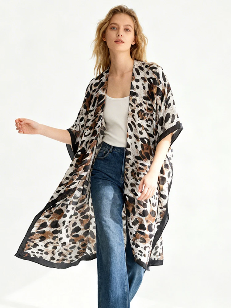 

Elegant Leopard Print Women Silk Scarf Vintage Beach Thin Wrap Shawl Sunscreen Bandanas Hijab Mujer Scarve Pareo Casual Fashion
