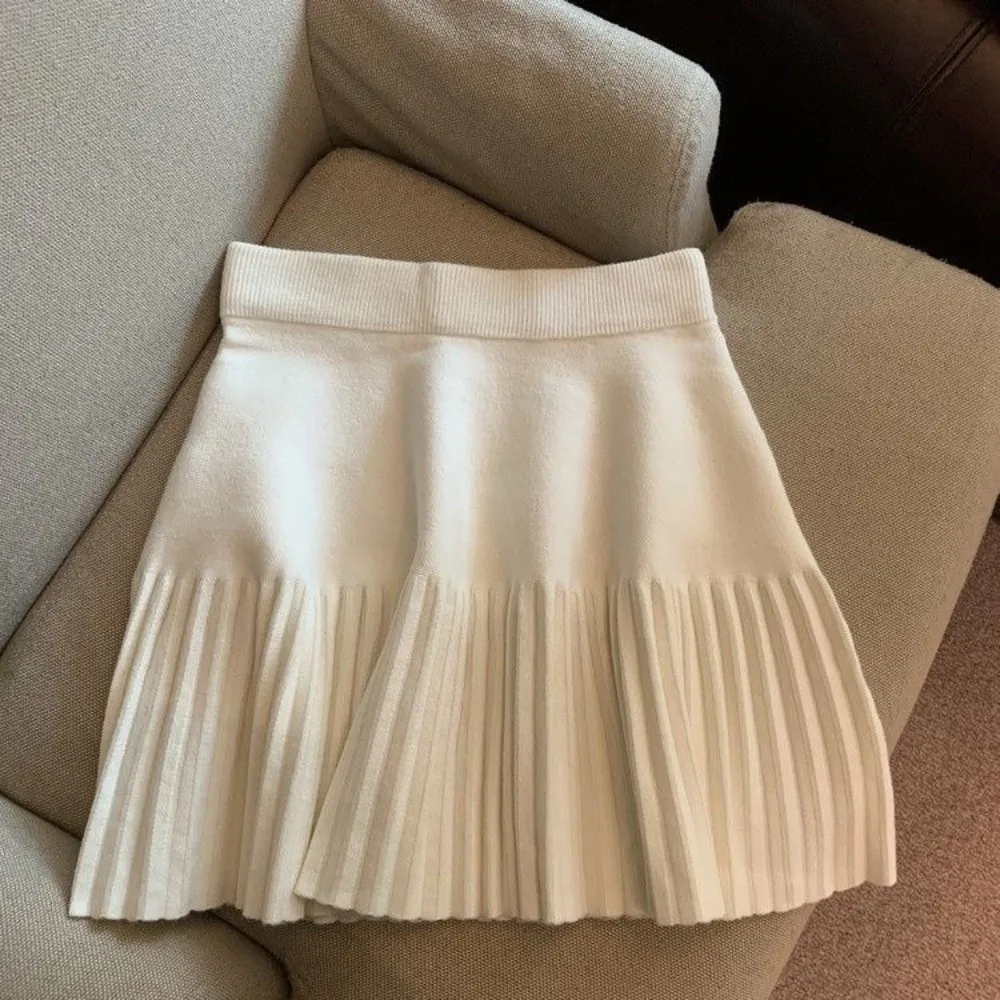 

Fashion Pleated Design Pleated Mini Skirts Stretchy Knit Solid Color Korean Sweet Skirts A Line Cut Knitted Skirts Casual Wear