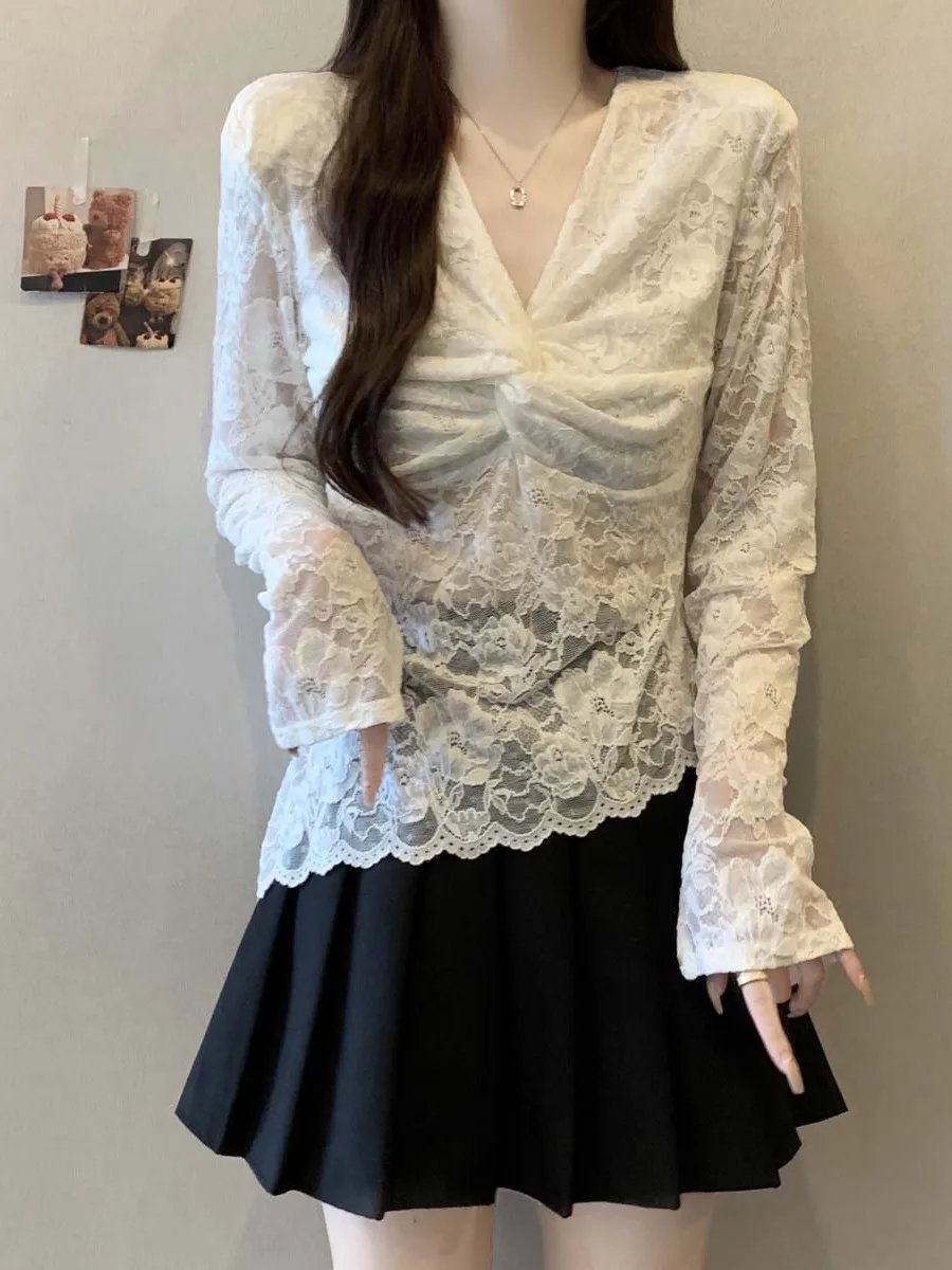 Lace Hollow out Long Sleeve Base Shirt T-Shirt Women Spring Autumn New Large Size Fat MM Irregular Short Top V-neck