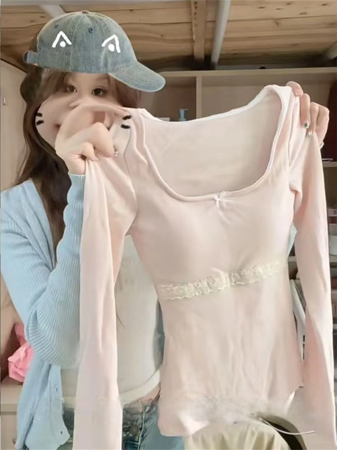 

Korean Style Long Sleeve U-Neck Lace Trim Slim Fit Base Shirt Women's Warmth Sweet Spicy Girl T-Shirt Spring Autumn Winter Se...