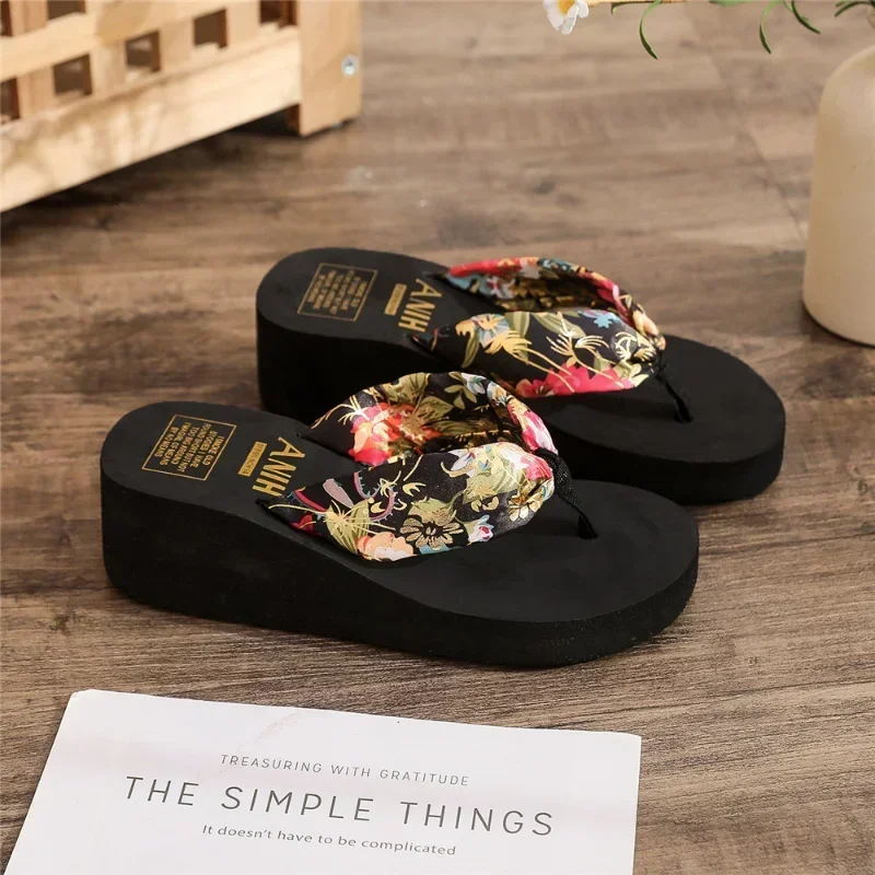 2023 Fashion Women Flip Flops Summer Beach Platform Slippers Casual Outside Wedges Sandals Summer Women Shoes