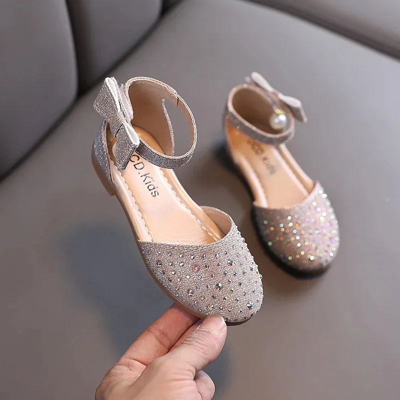 

Spring Autumn Children Korean Version Single Shoes Girl Princess Rhinestone Bow Leather Shoes Girl Pearl Performance Dance Shoes