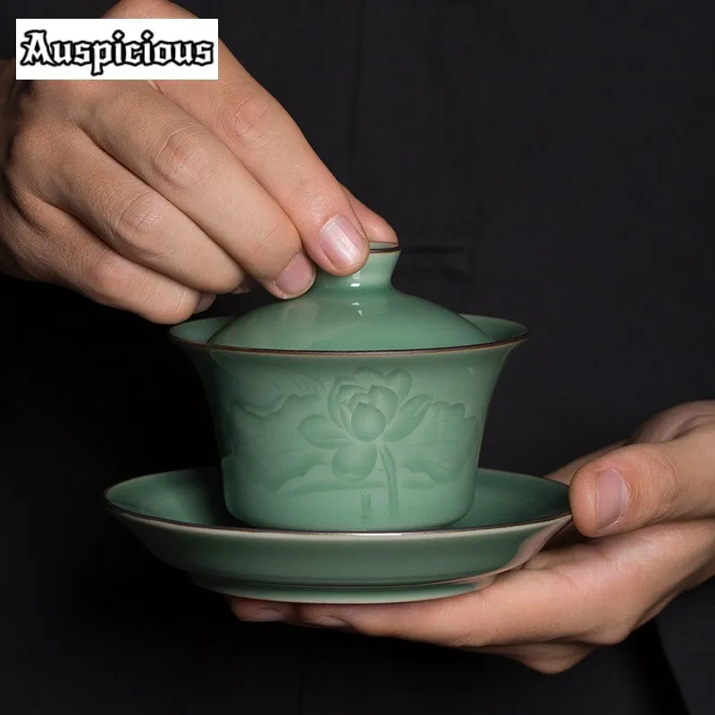 

110ml Creative Longquan Celadon Gaiwan Handmade Carved Lotus Three Talent Cover .bowl Chinese Tea Soaking Bowl Kungfu Tea Gifts