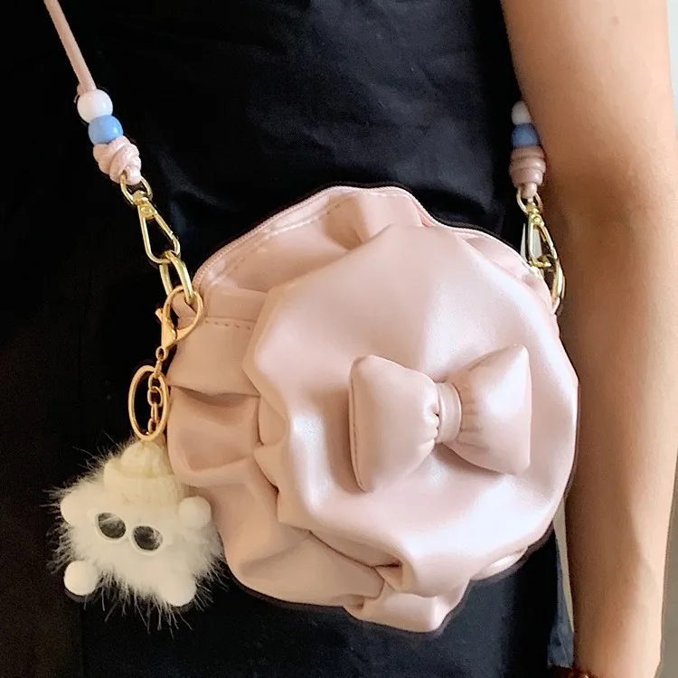 

Unique niche bag female summer chain crossbody bag design round pleated small round bag