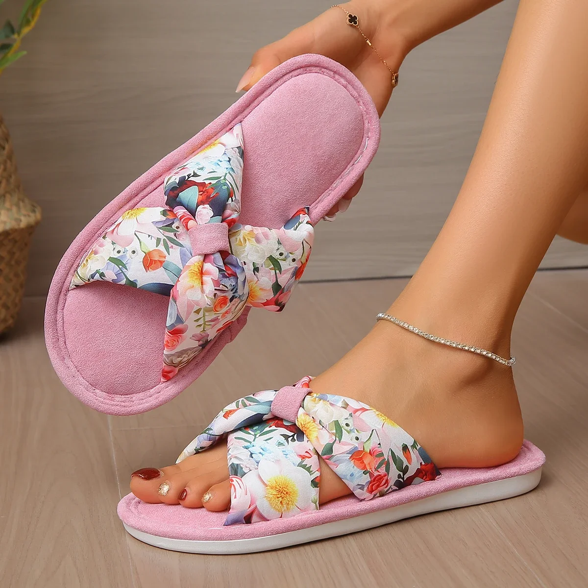 

Женские модные женские тапочки в стиле ретро, летние пляжные туфли на плоской подошве с открытым носком для женщин, повседневные тапочки без шнуровки, сандалии на плоской подошве, женские шлепанцы