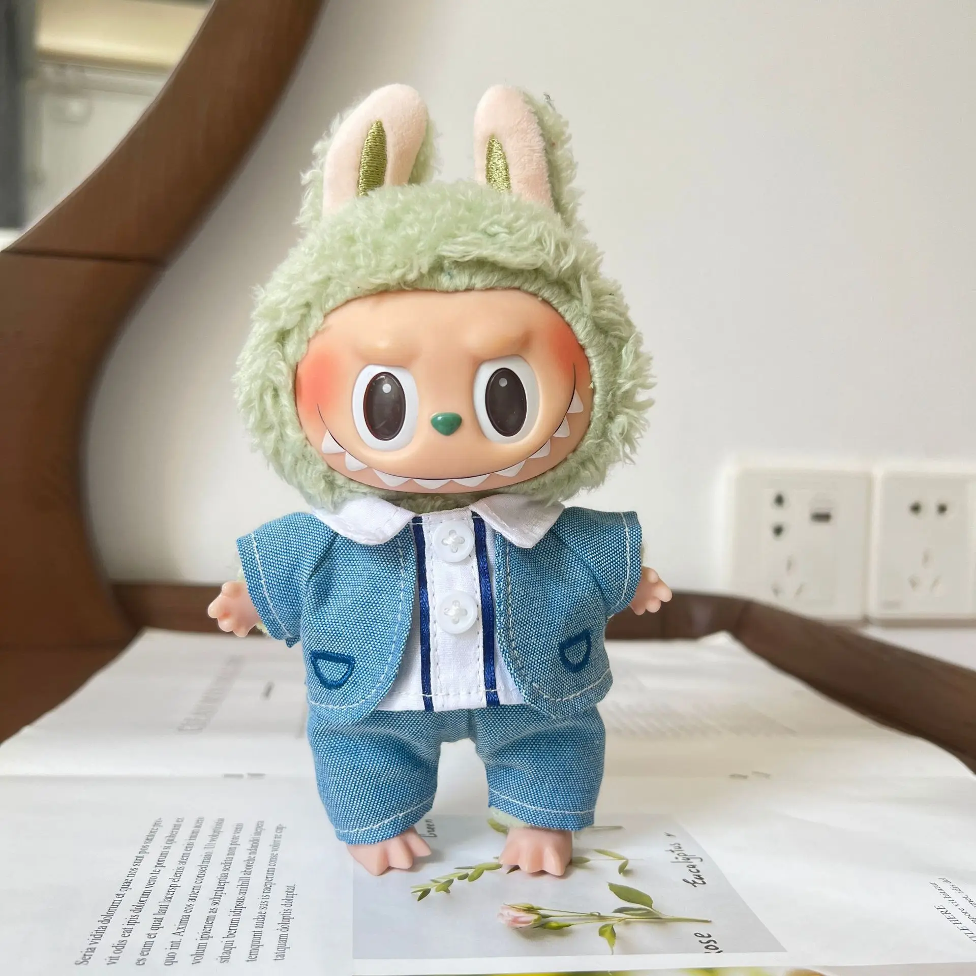 

17cm LABUBU Doll Dress - Macaron Color Outfit for Vinyl Figures with Changeable Accessories, Cute Heartbeat Design