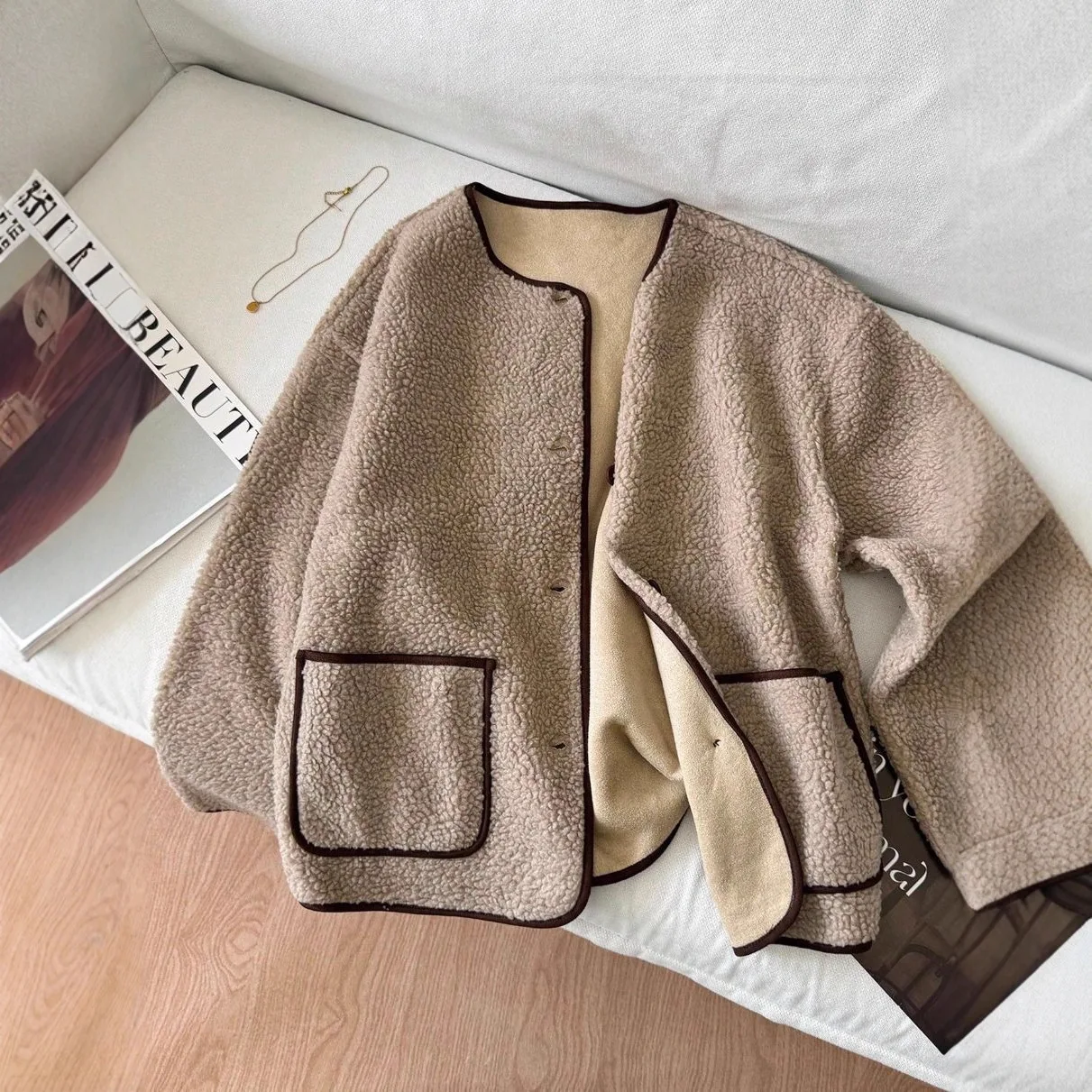 

2025 Women's Winter Cotton Jacket Loose Slimming Casual Lamb Wool Coat Top