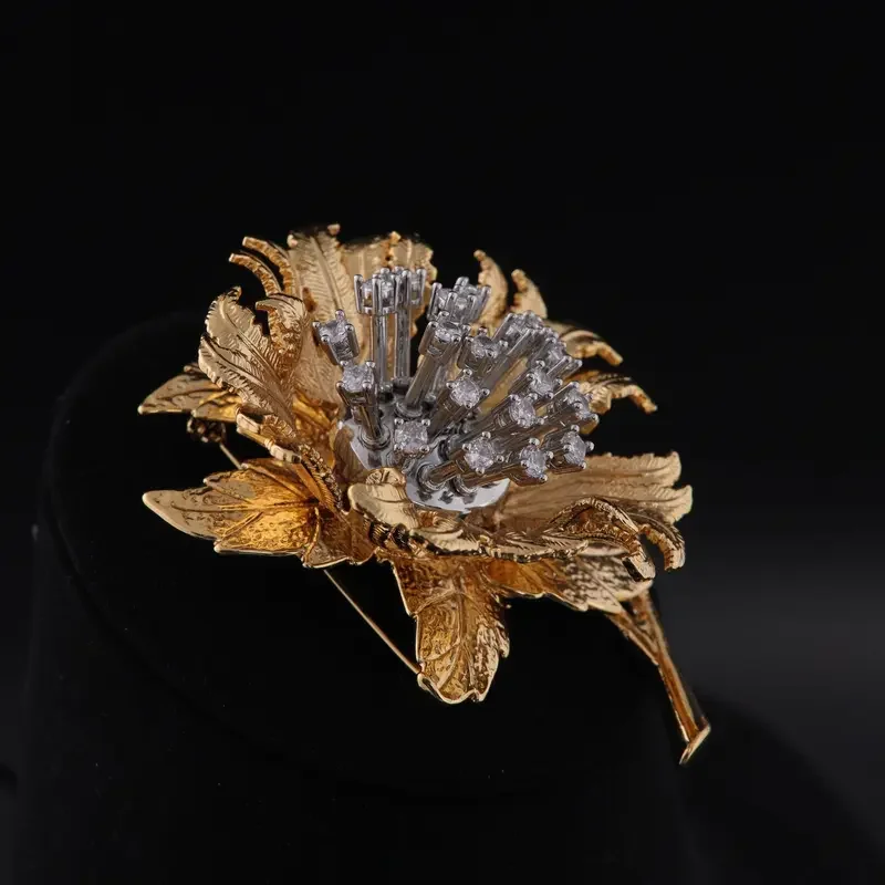 Personality everything with small temperament flower brooch