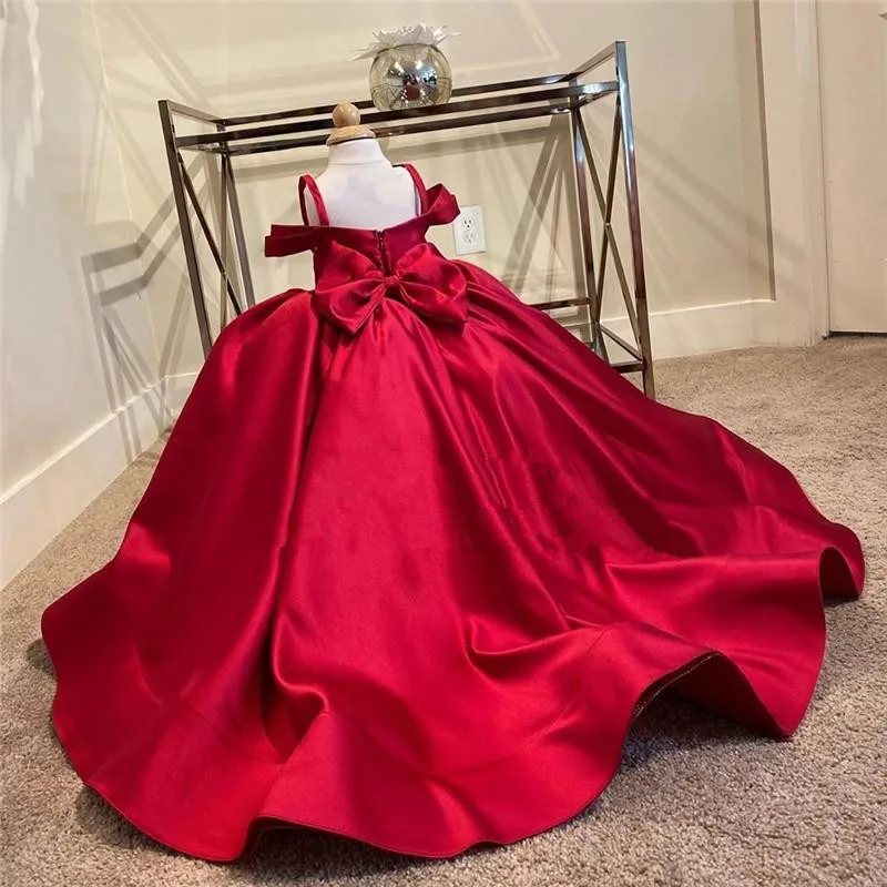 

Formal Red Stain Spaghetti Straps Flower Girls Dress for Wedding with Long Train First Holy Communion Pageant Party Gown Big Bow