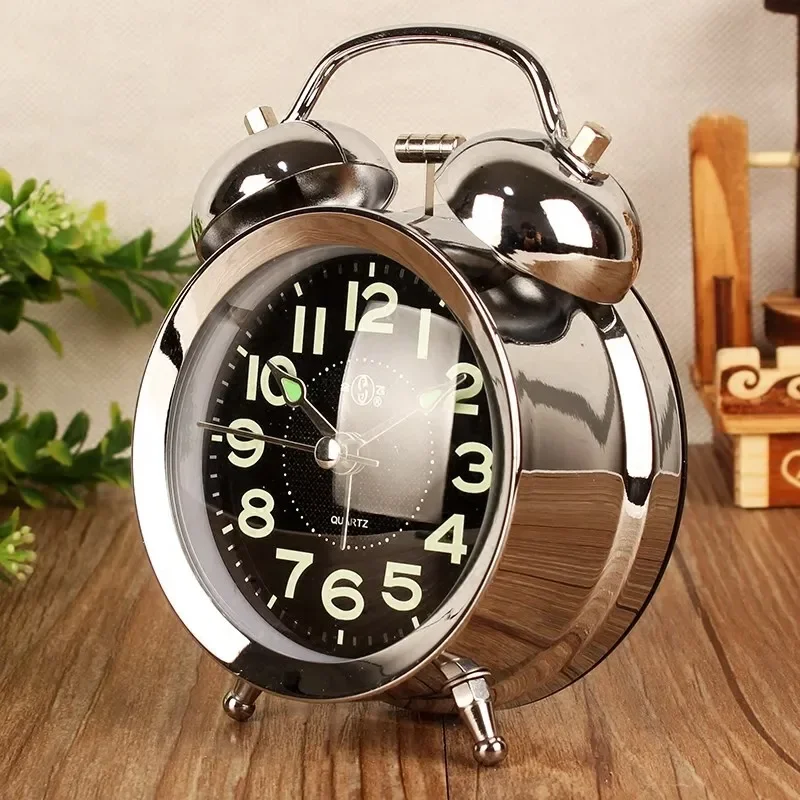 Luxury Mechanical Alarm Clock Metal Gold Silent Table Clock Clockwork Desktop Retro Watches Luminous Living Room Home Decor Gift