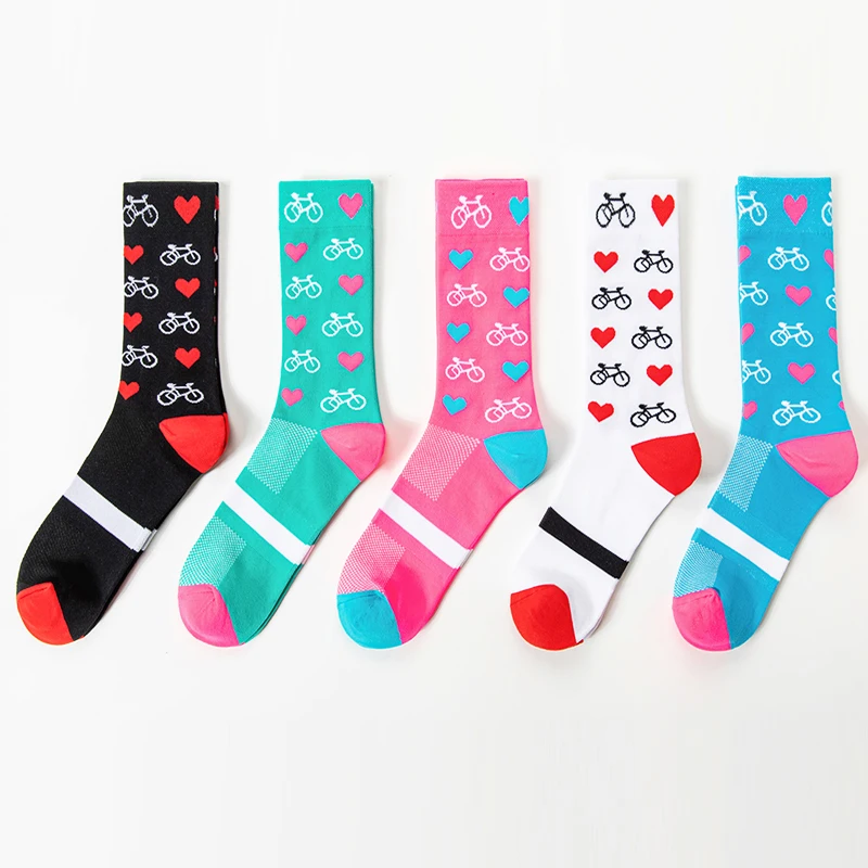 

1/3 пары высококачественных дышащих спортивных носков, подходящих для бега, горных велосипедов и занятий спортом на открытом воздухе.