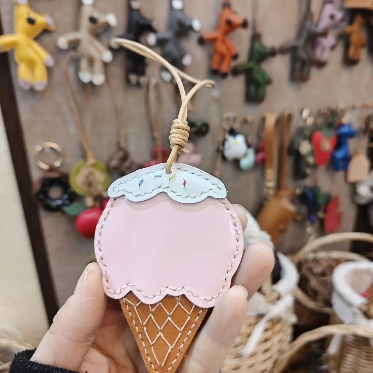 Ice Cream Shaped Bags Charm Genuine Leather Rope Women's Flower Bag Pendant Keychain Hand Rope Gift Home Decoration Bag Charm
