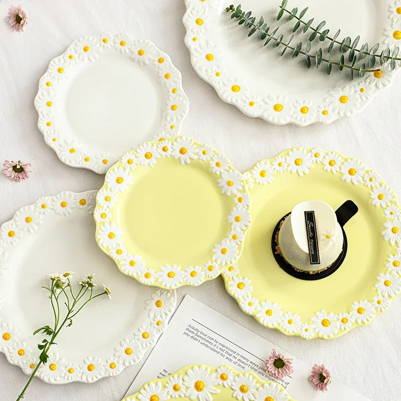 Cake Plate Ceramic 6 Inch Dinner Plate Tableware Household Delicate Embossed Daisy Fruit Dessert Dessert Small Plate Tableware