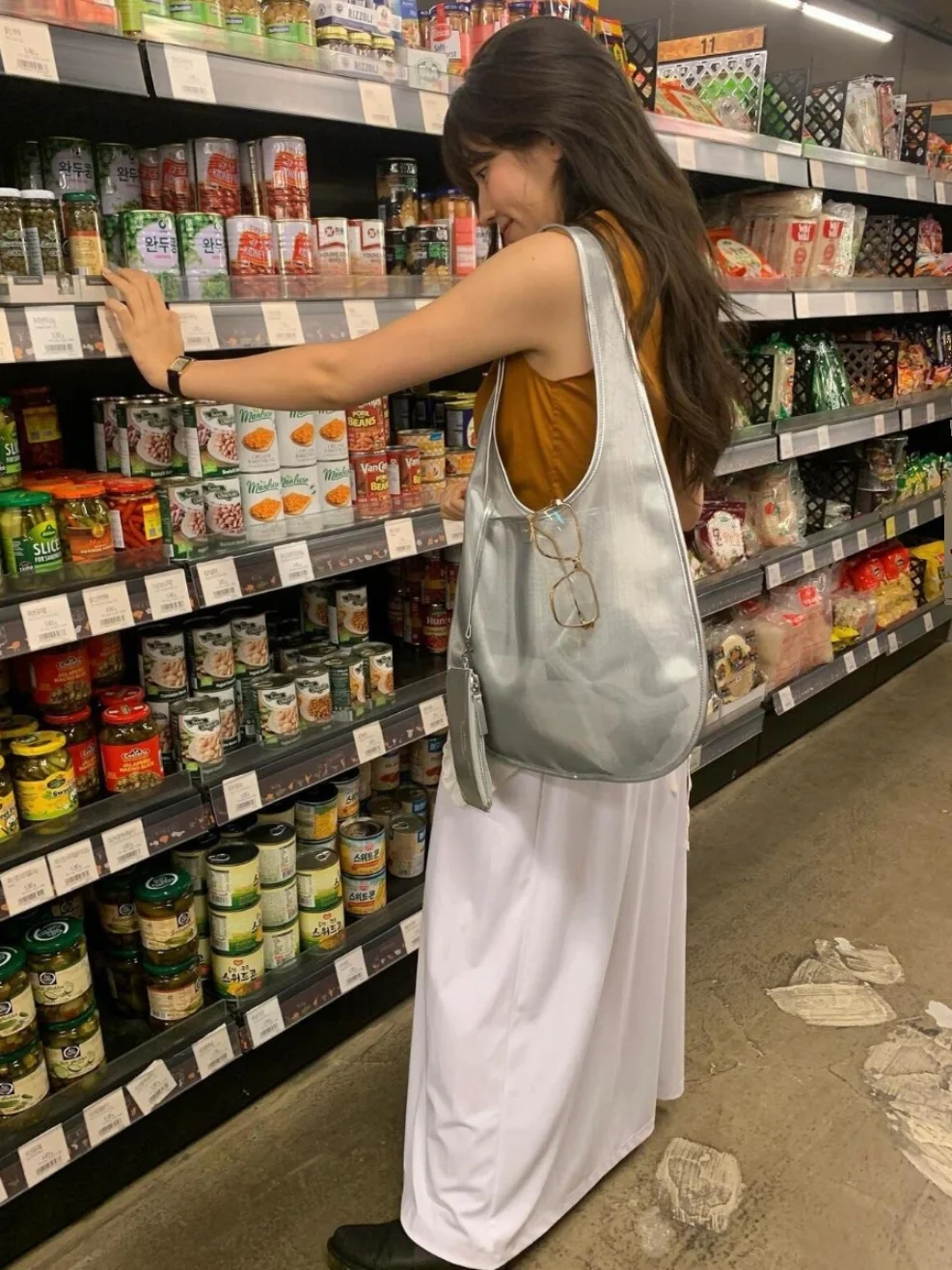 

Высококачественная корейская сумка-тоут на одно плечо, большая вместительная серебряная ручная сумка для путешествий, универсальная сумка для подмышек...