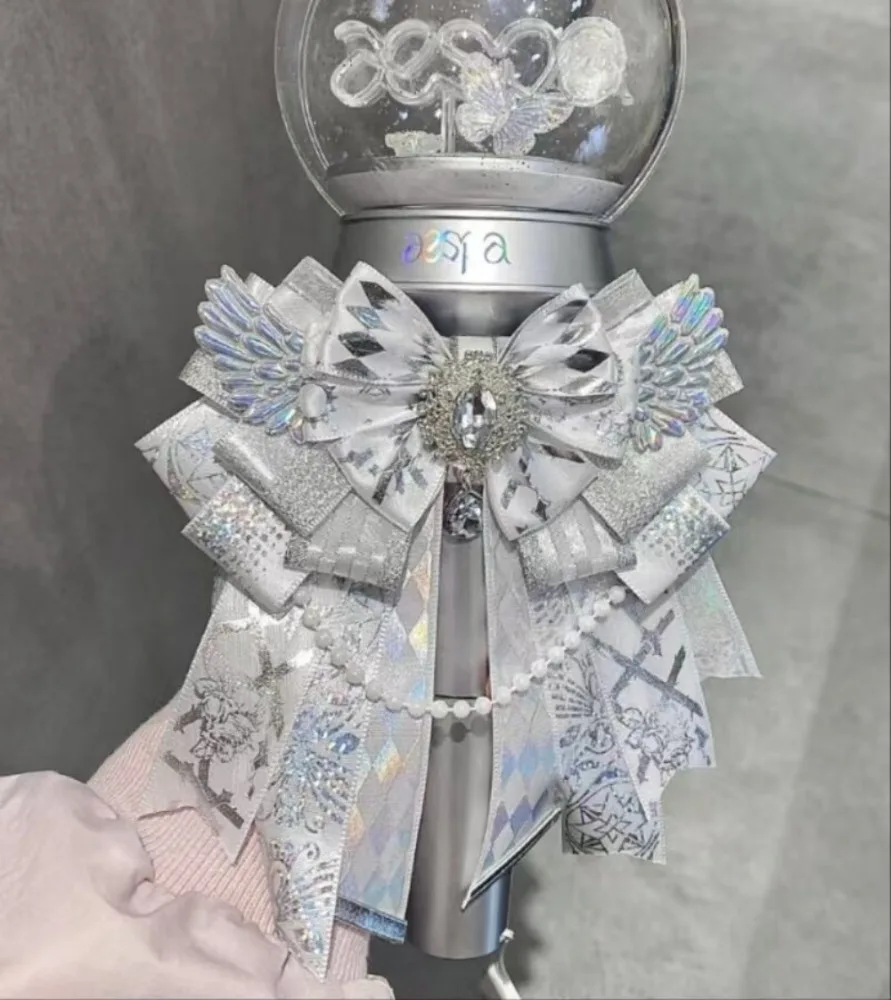 Strass-Goldfolien-Band-Quasten-Engelsflügel-Schleife Konzert-Jubelstab-Anhänger Lolita Alltagskleidung Kleid Hemd Brosche Anstecknadel Requisite – Detail 4