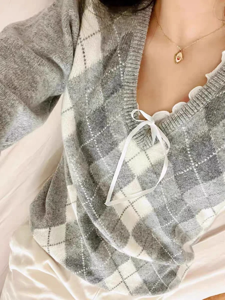 Vintage Women V-Neck Long Sleeve Sweaters 2023 Autumn Preppy Style Grey Plaid Knit Pullover Casual Chic Female Loose Knitwears