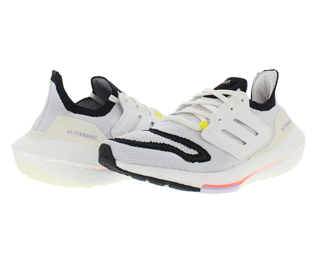 حذاء أديداس Ultraboost 22 للسيدات