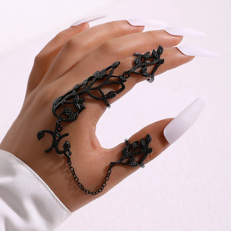 Tocona Retro Ancient Black Color Hollow Flower Knuckle Rings for Women Men Punk Geometry Carving Alloy Party Jewelry Anillo