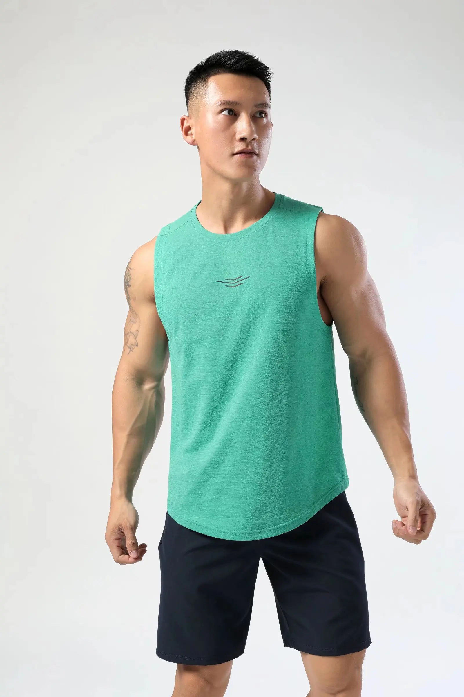 2023 Men Fitness Gyms Tank Top Men Fitness Sleeveless Shirt Male Mesh Breathable Sports Vest Undershirt Gyms Running Vest Men