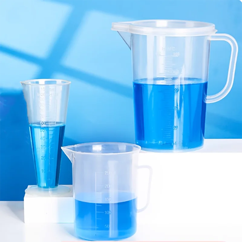 Plastic beaker 5ml10ml25ml50ml100ml250ml500ml1000ml2000ml3000ml5000mllaboratory stoichiometric cup with scale with handle