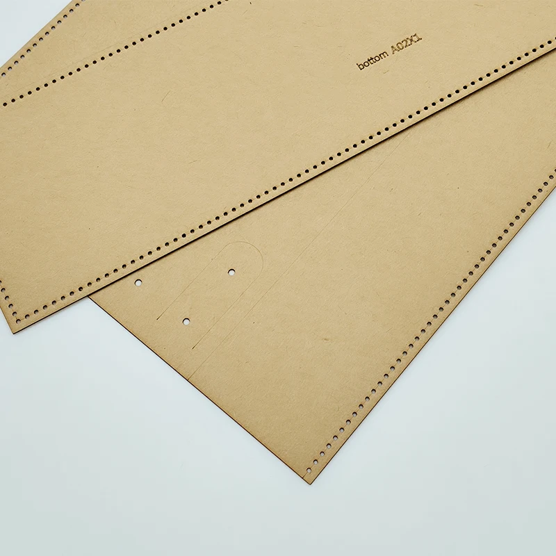 YOMDID 4PCS Handmade Leather Shoulder Bag Commuter Bag Design Sewing Pattern Template DIY Tote Bag Making Kraft Paper Template view 5