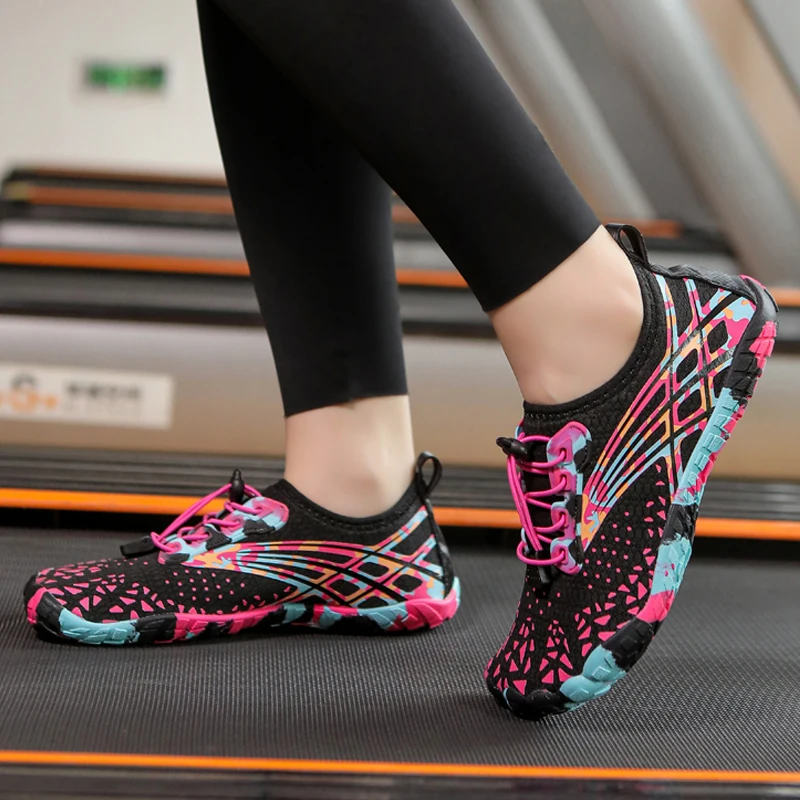 Szybkoschnące buty do wody damskie, buty do pływania, buty do chodzenia boso, pięciopalcowe buty do wody, kolorowe buty na plażę, lekkie sneakersy nadmorskie.