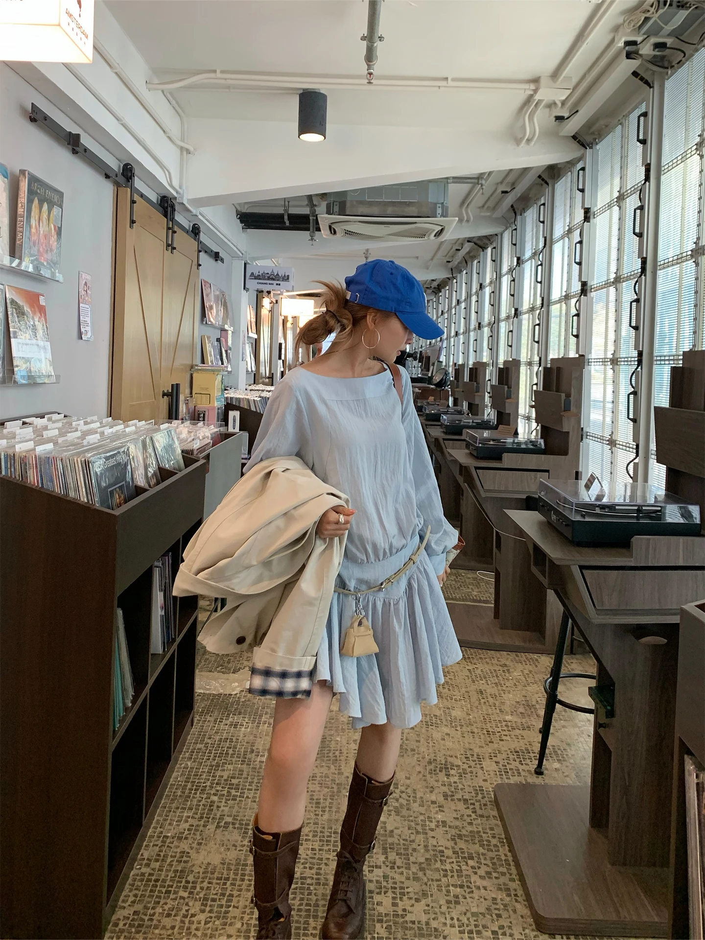 

Платье Bluetique High Intelligence Sensation в непринужденном стиле, асимметричное, женское, модное, повседневное, с длинным рукавом, свободного кроя