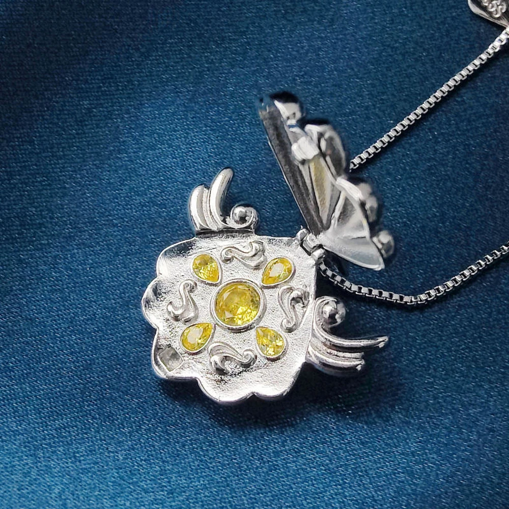 漫画人魚の伝説のテーマネックレスかわいい開閉可能な貝殻ペンダントラインストーン象嵌コスプレネックレスジュエリーアクセサー