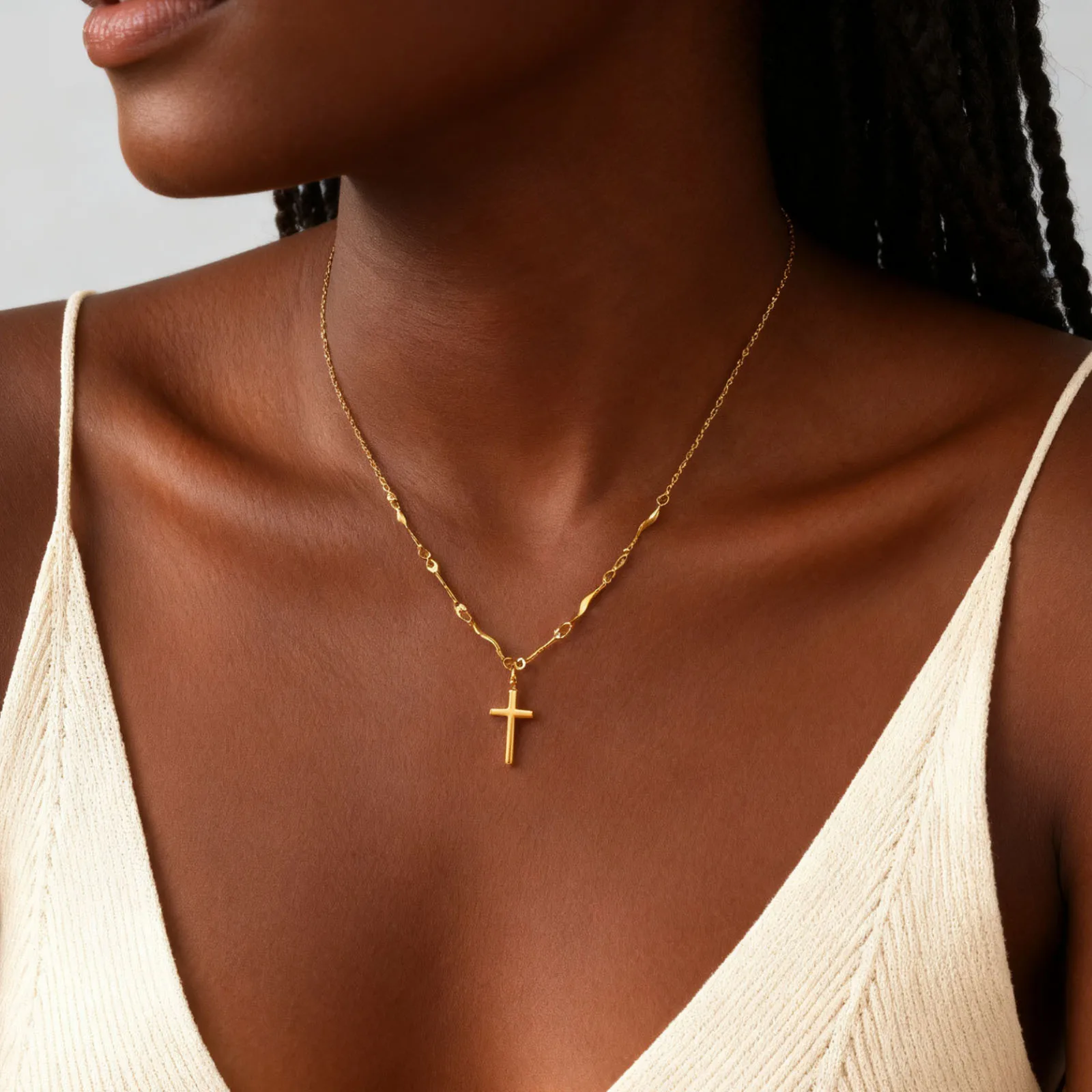 Collar minimalista con colgante de cruz de acero inoxidable, collar con dije de cadena ondulada chapada en oro que no se decolora, joyería exquisita para mujer