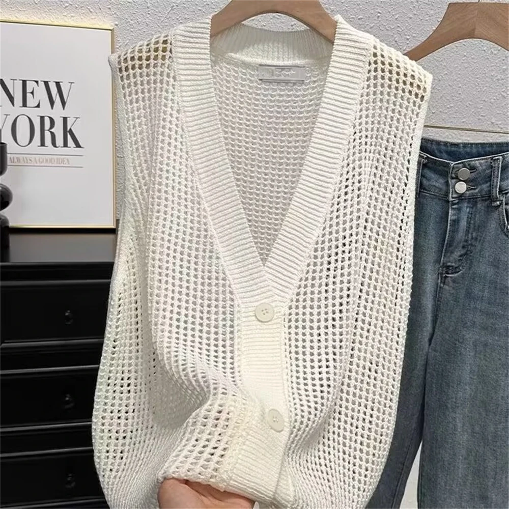 2025 Korean Fashion Women's New Button Down V-neck Crochet Vest Sleeveless Openwork Waistcoat Vintage Summer Basic Clothing Top
