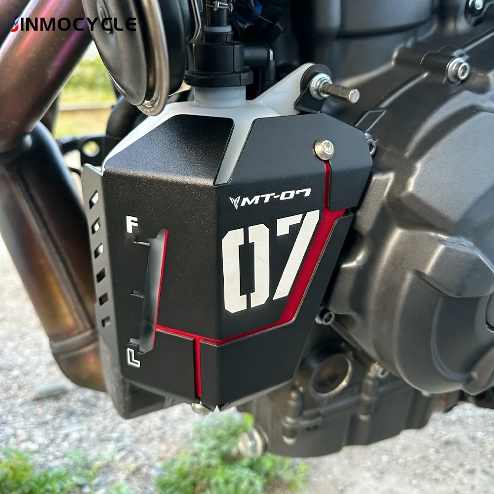 

Coolant Fluid Reservoir Guard For Yamaha MT-07 Y‑AMT FZ-07 FZ07 MT07 2014 - 2026 Auxiliary Water Tank Cover Protector Protection