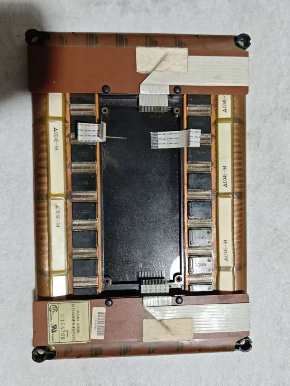 Tampilan layar LCD MD400F640PD5