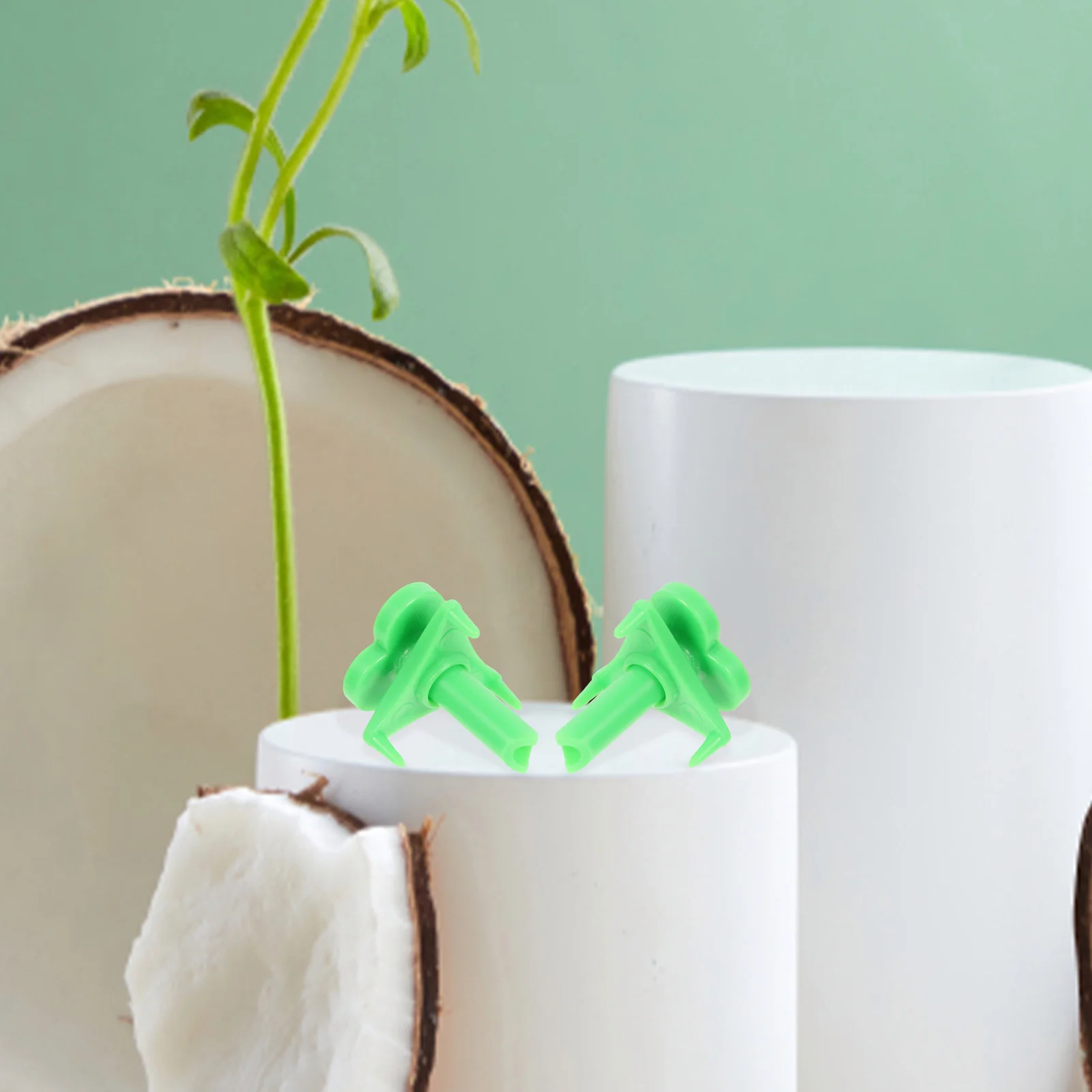 

20Pcs Coconuts Opener Tools Plastic Puncher Easy to Use for Home Supplies Coconuts Opener Tool Home Supplies