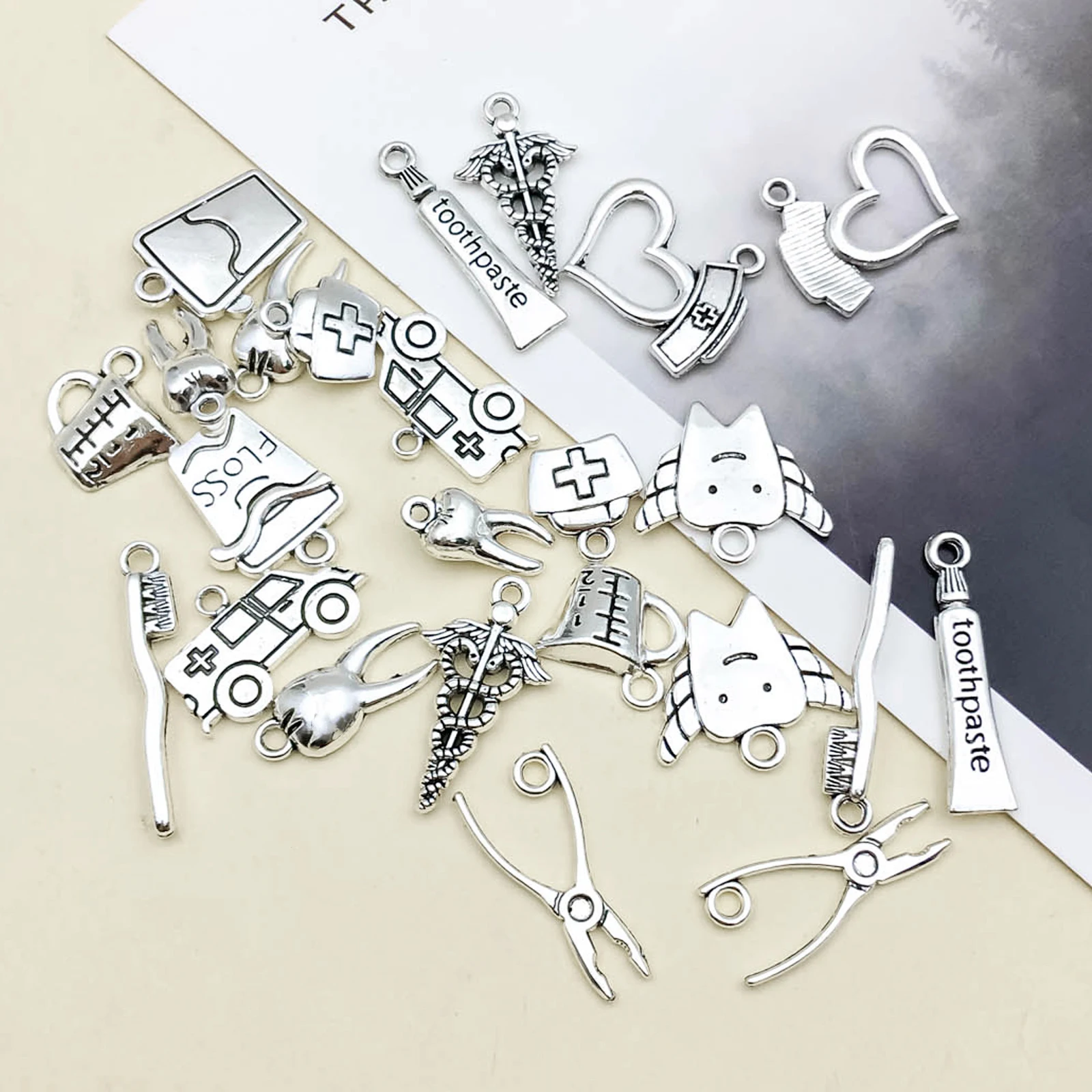 24pcs/Set Randomly Mix Zinc Alloy Antique Silvery Toothbrushing Tool Series Charms Pendants For Jewelry Making DIY Necklace