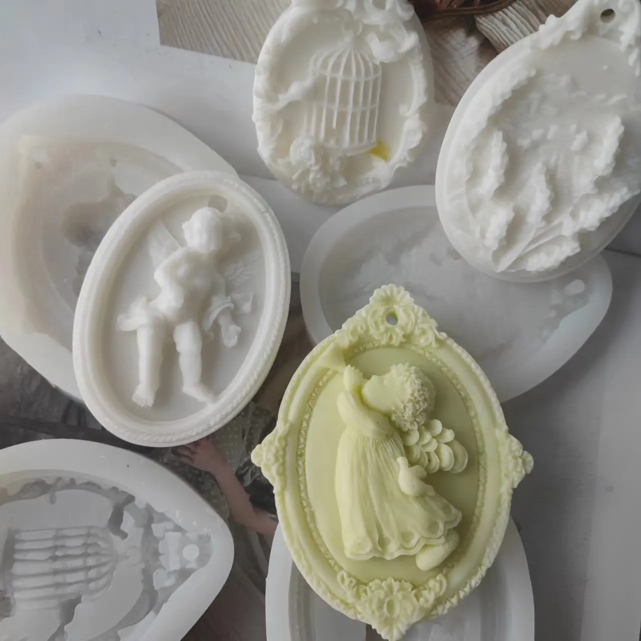 Angel aromatherapy plaster drop glue listing mold fondant cake decoration soap silicone baking tool