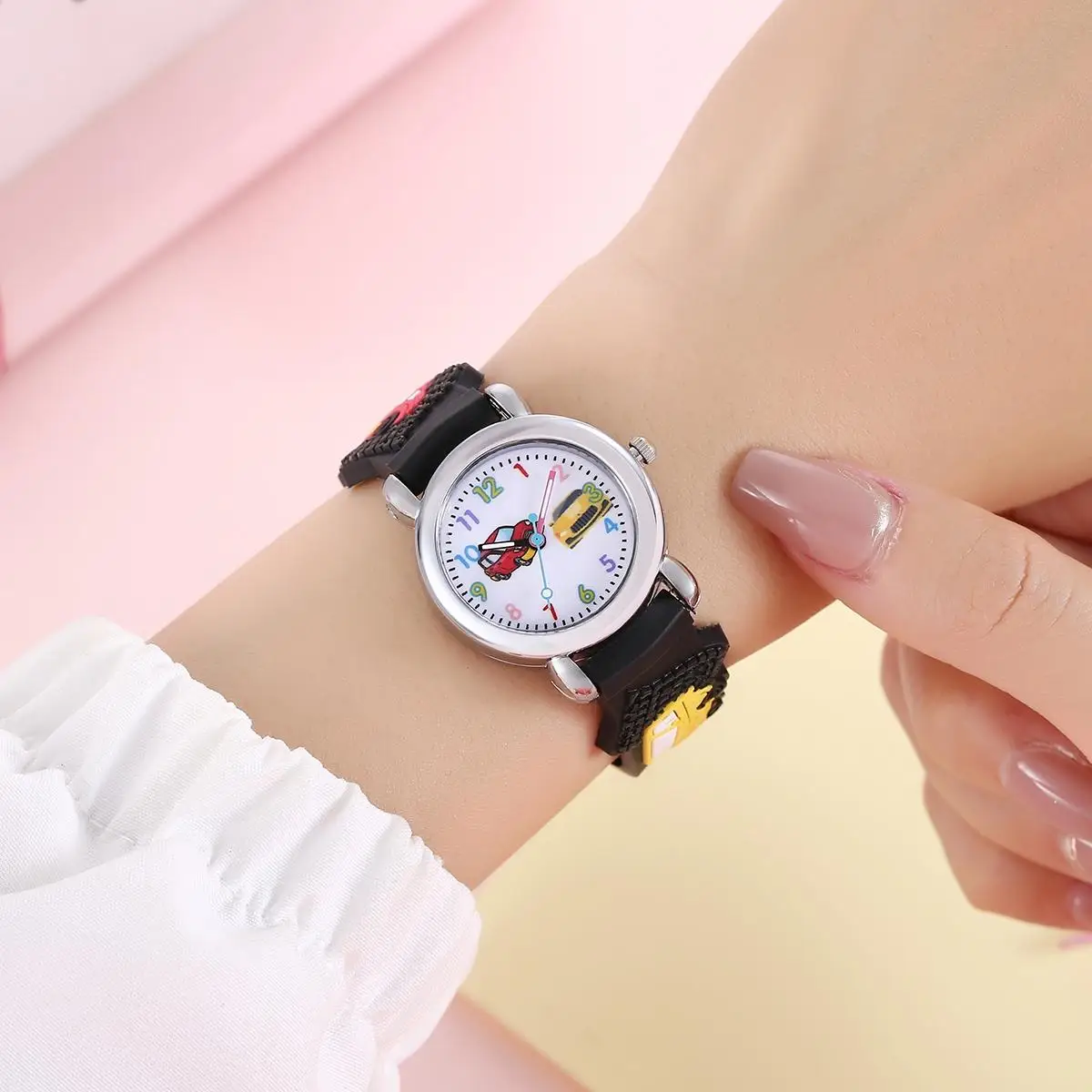 New Fashion Colorful Cartoon Car Student Children\'s Watch Quartz Watch Electronic Watch