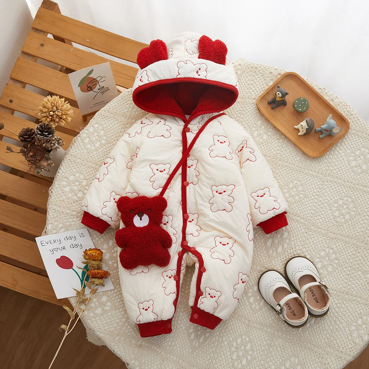 IYEAL طفل عيد الميلاد سميكة القطن رومبير بيبي بوي فتاة السنة الجديدة بذلة شتاء موضة جديدة الدافئة مقنعين بذلة