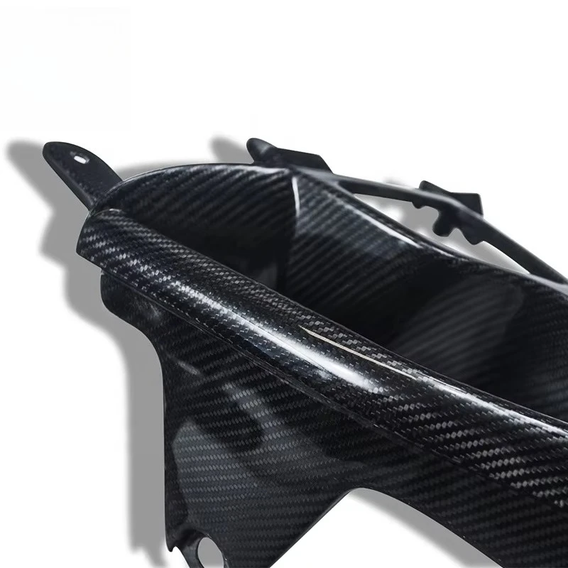 New Arrival Dry Carbon Fiber OEM Style Brake Lamp Cover for 458 Rear Brake Light Cover 2
