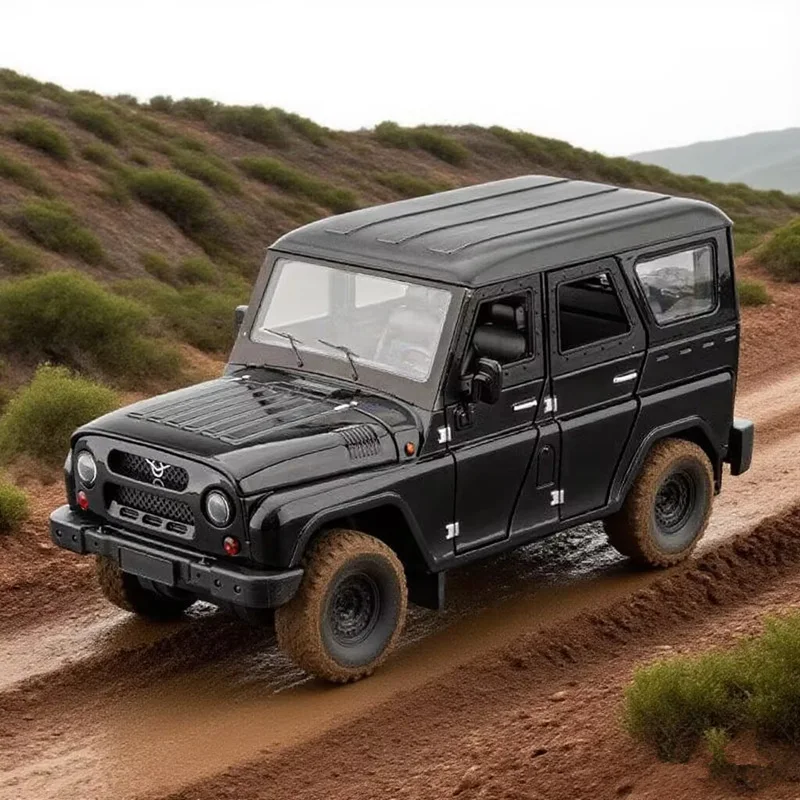 

1/18 UAZ Hunter SUV Alloy Car Model Diecast Metal Off-road Vehicles Car Model Sound and Light High Simulation Childrens Toy Gift