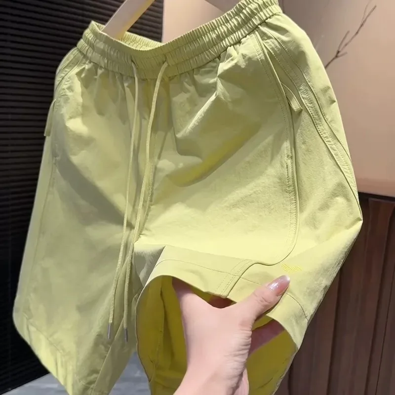 

Quick Dry Lightweight Summer Shorts Men's Casual Loose Fit Sports Beach Five-Quarter Length Zipper Pocket Breathable Pants