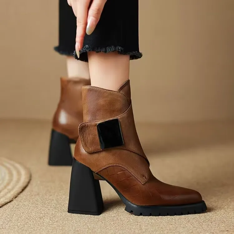 

Кожаные женские ботинки, новинка 2025, зимние ботинки с острым носком на толстом каблуке и толстой подошве, женские короткие сапоги на высоком каблуке, женская обувь