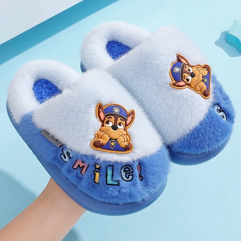Children's Cartoon Anime Pattern Slippers Boys and Girls Cute Plush Shoes Warm Shoes Suitable for Autumn and Winter Indoor