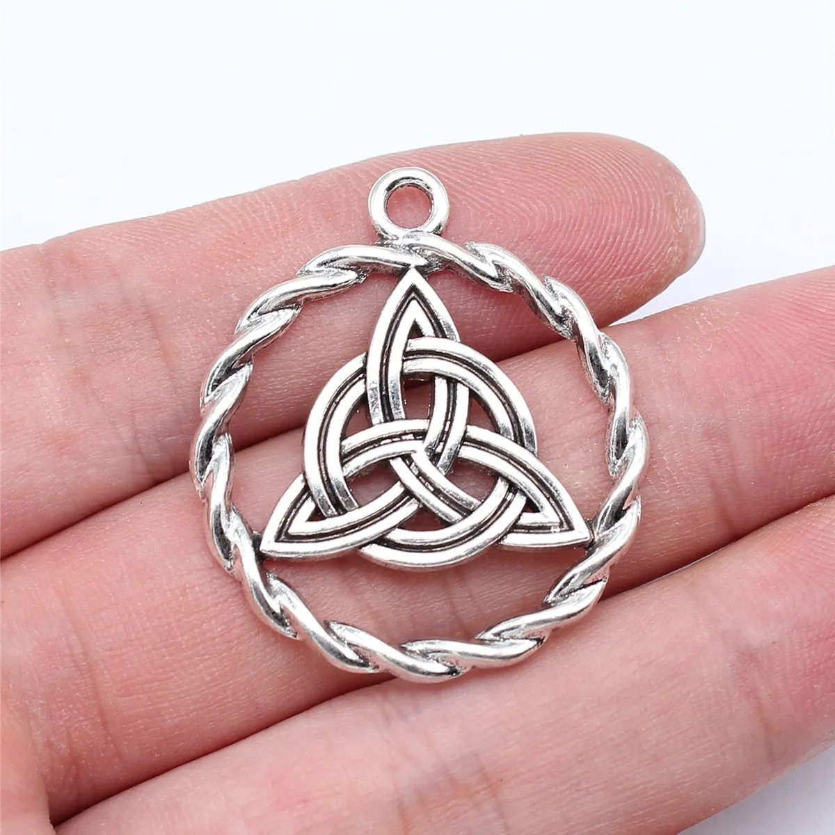 WYSIWYG 5pcs 35x30mm 2 Colors Triquetra Knot Amulet Charms Pendant For DIY Jewelry Making Handmade Jewelry Craft Findings