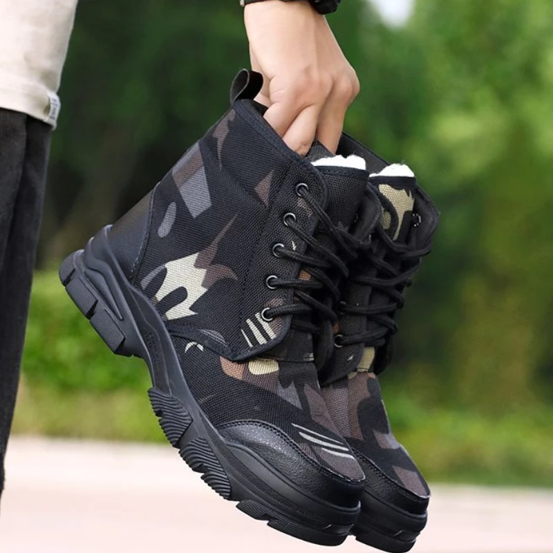 

Men's Winter New Thickened Wool Camouflage Lace Up High Top Snow Boots Thick Sole Cold Resistant Outdoor Cotton Shoes