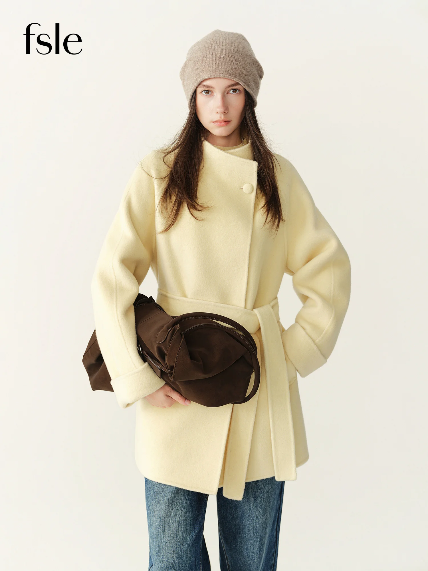 FSLE 2026 Winter New Cashmere‑Blend Short Wool Coat Stand Collar Korean‑Style Cropped Overcoat Petite Warm Elegant Outerwear