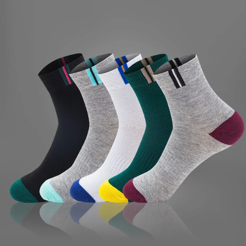 10 Pairs Spring and Autumn Fashion New Breathable Sweat Absorbing Men's Mid Tube Socks Solid Color Versatile Men's Sports Socks