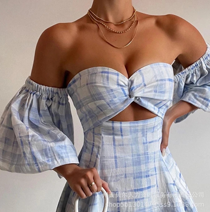 2024 Summer Beach Style Slim Fit for Women Mid Skirt U-Shaped Collar Commuting Style Short Sleeved Blue Printed Strapless Dress